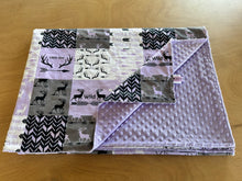 Load image into Gallery viewer, PRE-ORDER Minky Blanket - Little One - Purple
