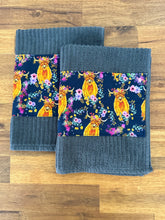 Load image into Gallery viewer, Tea Towel Set - Rustic Highland
