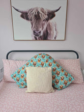 Load image into Gallery viewer, Tri Pillowcase - Teal Highland - PRE-ORDER
