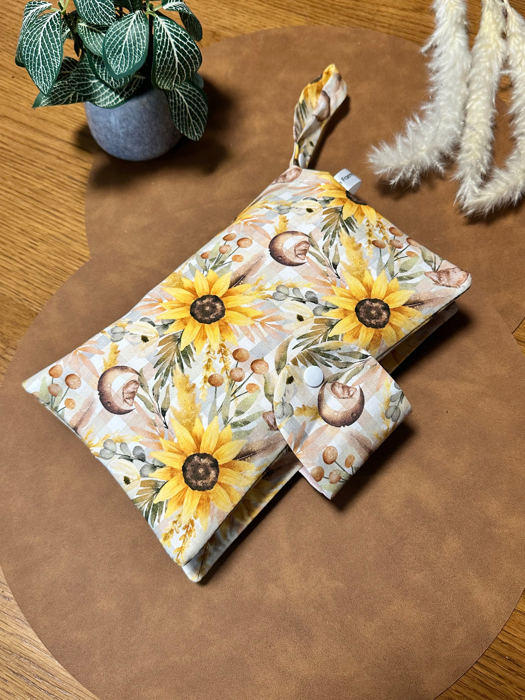 Nappy Wallet - Gingham Sunflower