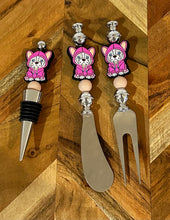 Load image into Gallery viewer, Beaded Cheese Knife &amp; Wine Stopper Set - Design 6
