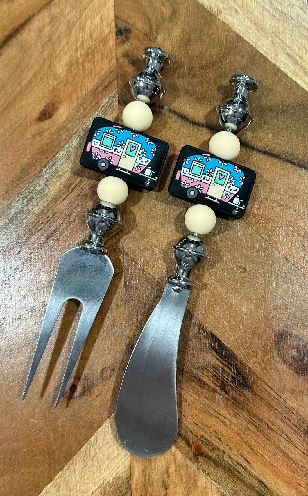 Beaded Cheese Knife & Fork - Caravan