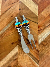 Load image into Gallery viewer, Beaded Cheese Knife &amp; Wine Stopper Set - Design 1
