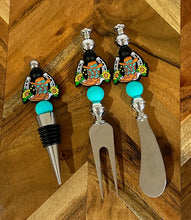 Load image into Gallery viewer, Beaded Cheese Knife &amp; Wine Stopper Set - Design 4
