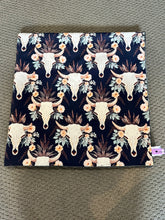 Load image into Gallery viewer, PRE-ORDER Minky Blanket - Floral Skull
