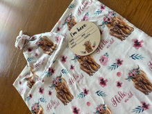 Load image into Gallery viewer, Swaddle Announcement Set - Pink
