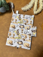 Load image into Gallery viewer, Nappy Wallet - Bullrider

