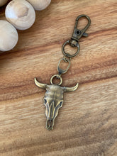 Load image into Gallery viewer, Bull Skull Keyrings
