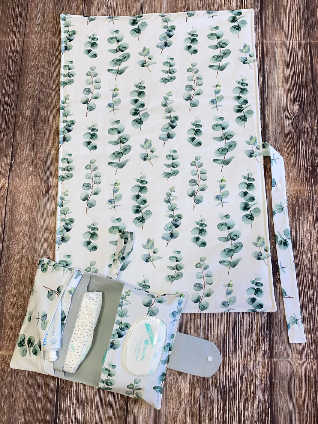 Nappy Change Set - Eucalyptus Leaves